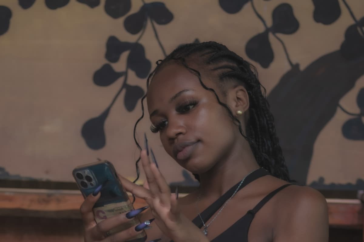 Faux stages et fausses attestations : le trou noir de la traçabilité académique